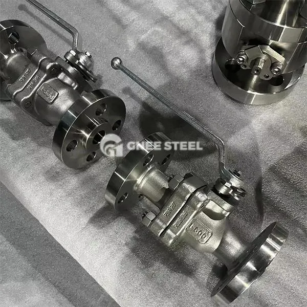 Vlivanje krogličnega ventila