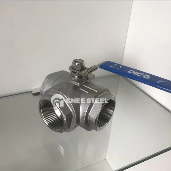 Trismerni ročni ventil